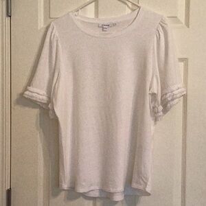 Chicos White Linen tee with sleeve detail